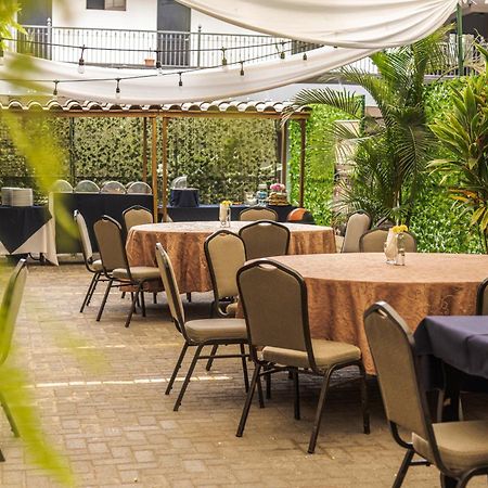 Hotel Y Restaurante El Guarco Cartago Exteriör bild