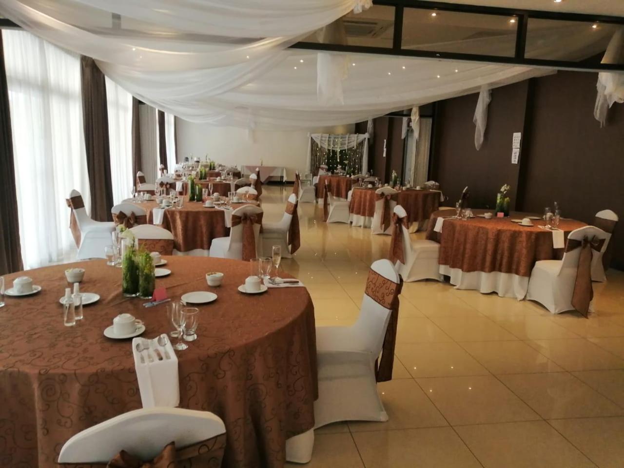 Hotel Y Restaurante El Guarco Cartago Exteriör bild