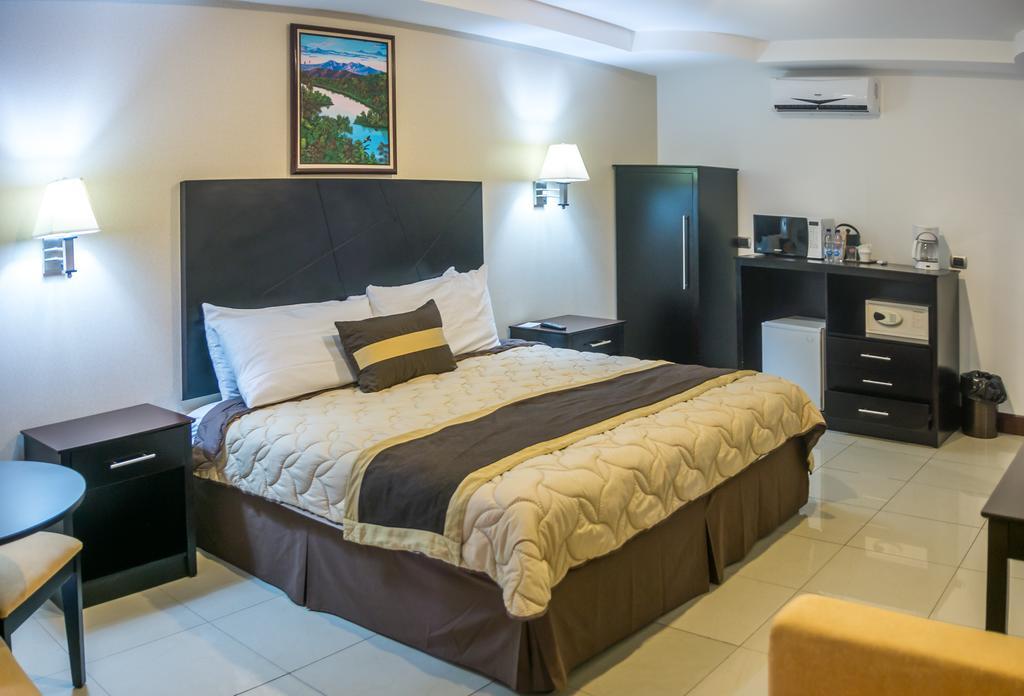 Hotel Y Restaurante El Guarco Cartago Exteriör bild